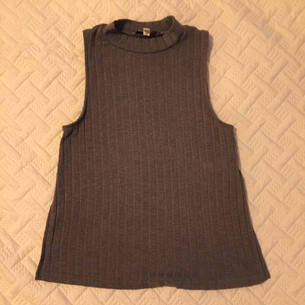 Express Crop Top